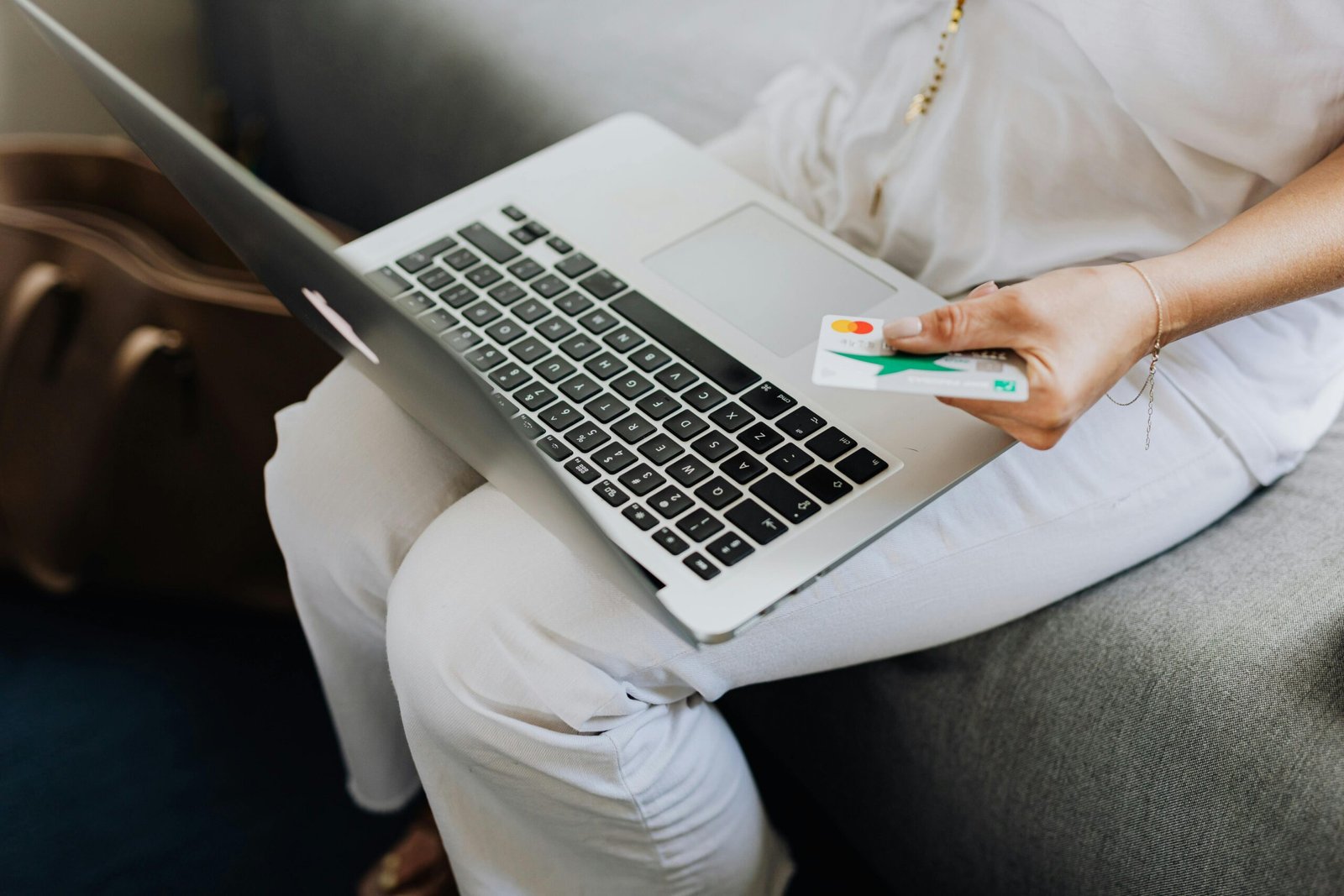 Best Ecommerce Business Insurance: What You Need to Know